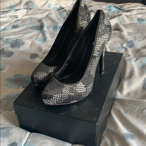 Report Signature Heels - Picture 2 of 3